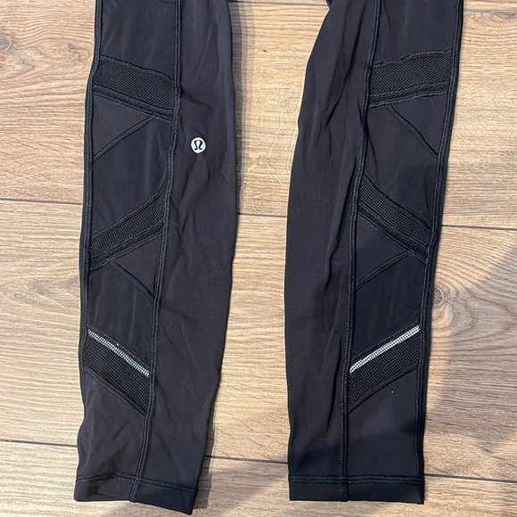 Lululemon speed up tight mesh size 6 - Picture 5 of 6